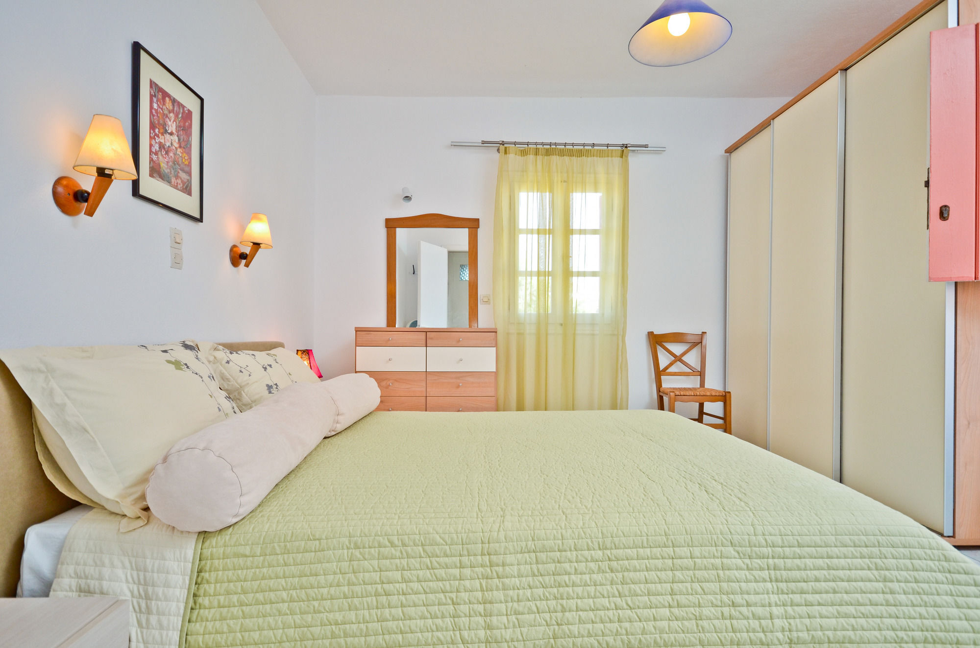 Ydreos & Appartement Mikri Vigla
