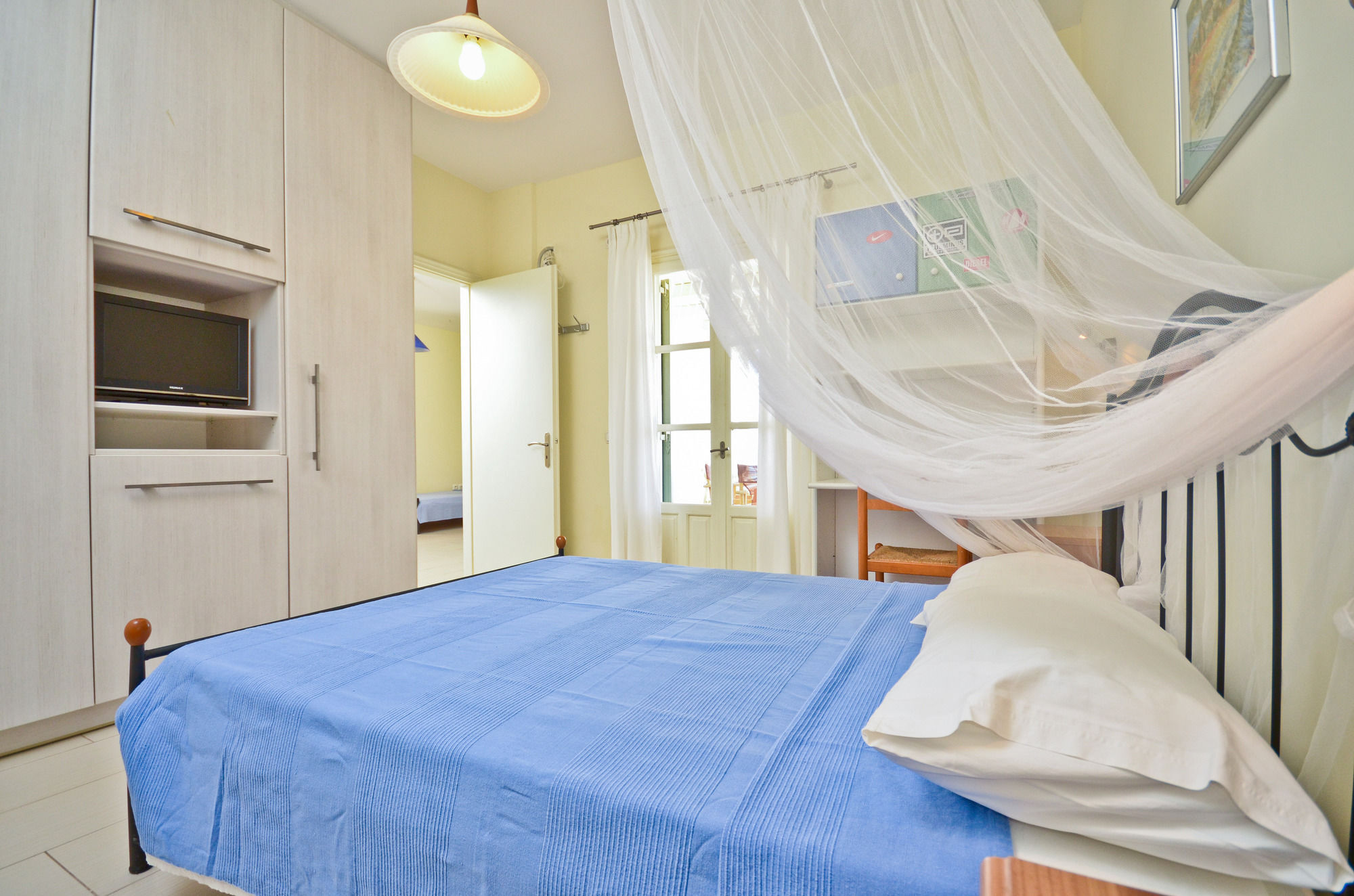 Ydreos & Appartement Mikri Vigla